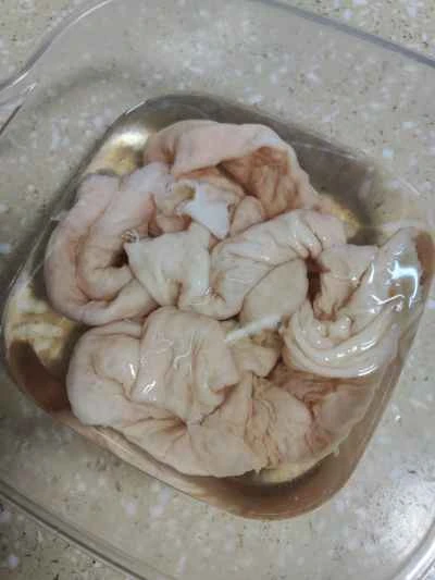 豚腸とキャベツのピクルス炒めの作り方：1