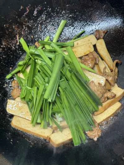 豚肉とニラと干し豆腐の炒め物の作り方：9
