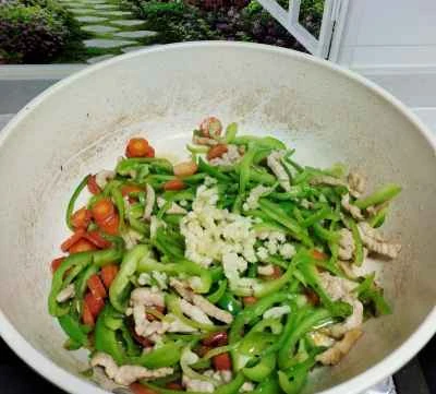 豚肉とピーマンの炒め物の作り方：8