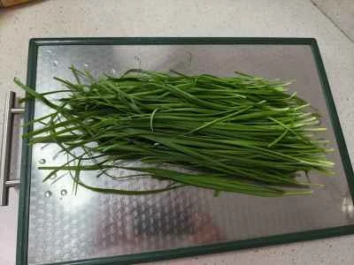 ニラとキクラゲの炒め物の作り方：1