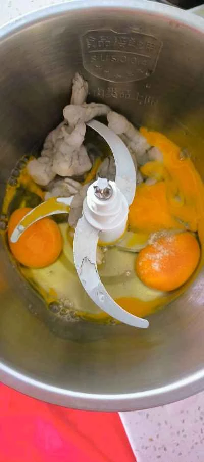 エビと卵のロールのレシピ手順：1