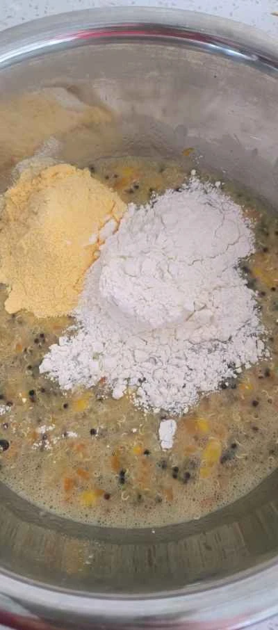 キヌアと卵のパンケーキのレシピ手順：4