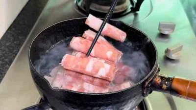 牛肉とエビのペーストを使った酸っぱいスープの作り方：4