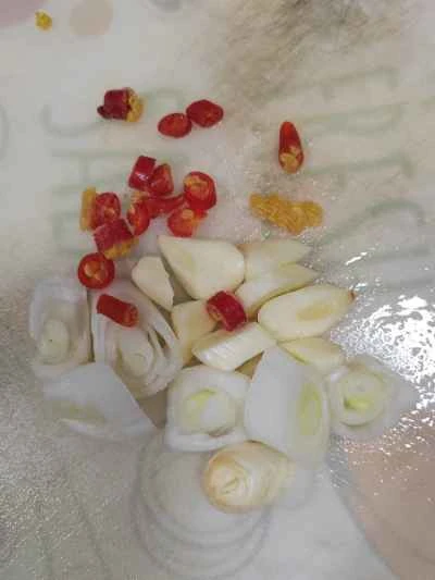 キャベツ、豆腐、エビの煮込みの作り方：4