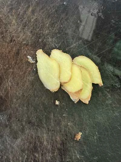 卵と豆腐入り黄ナマズの煮込みの作り方：2