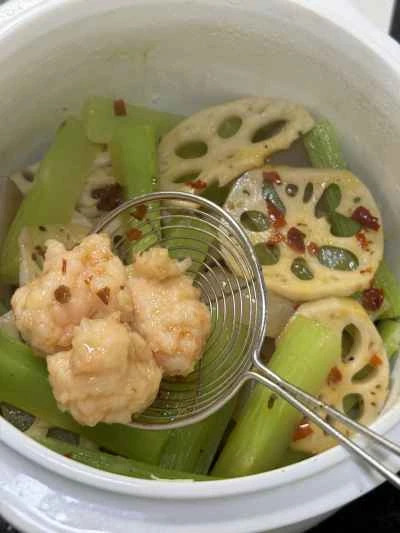 牛肉とエビのペースト鍋の作り方：15