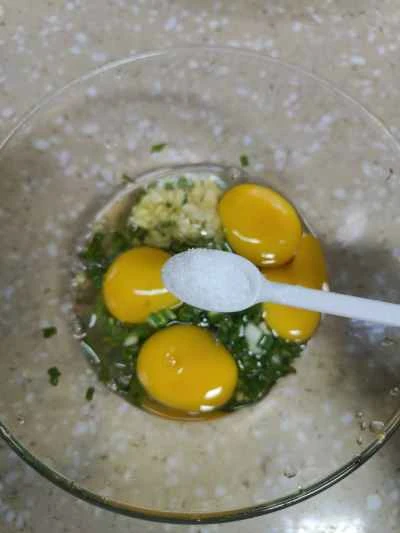 バジル入り目玉焼きの作り方：6