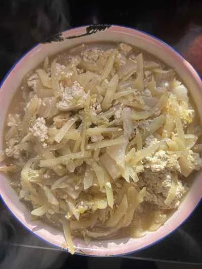 ザワークラウト、細切りジャガイモ、豆腐入り煮豆腐のレシピ