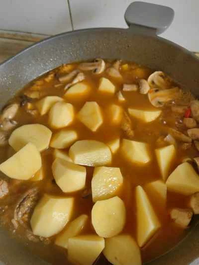 鶏肉とジャガイモの煮込みの作り方：12