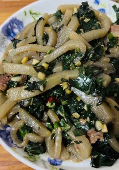 こんにゃく豆腐と紫蘇と檳榔の炒め物のレシピ