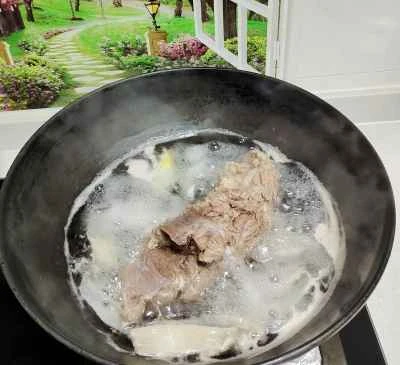 牛肉の煮込みレシピ手順：2