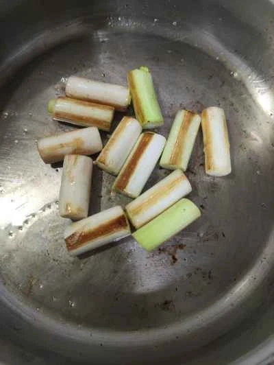 黒胡椒と海塩の炒めネギの作り方:4