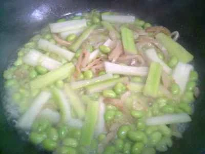 一晩漬け込んだ高菜と枝豆の漬物の作り方：7