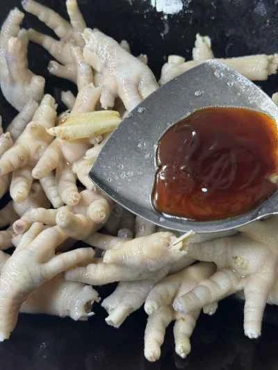 塩漬けカラシナを使った鶏足の煮込みの作り方：6
