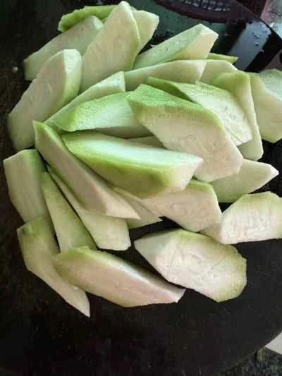 卵とエビのヘチマ炒めの作り方：3