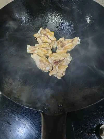 鶏もも肉の煮込みレシピ手順：2