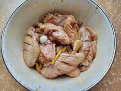 じゃがいも入り蒸し鶏手羽先の作り方：3