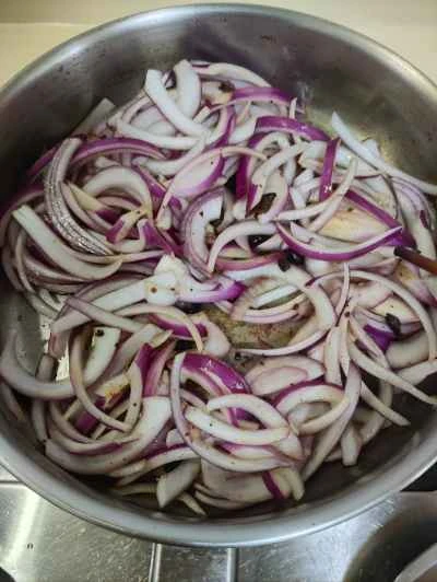 ナスと黒豆、玉ねぎの炒め物の作り方：5