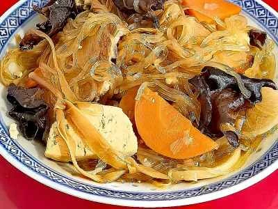 豚肉と煮込んだ武威寨米麺のレシピ