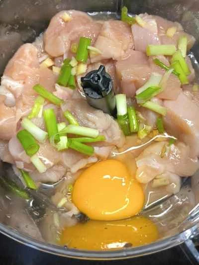 チキンミートボールのレシピ手順：1