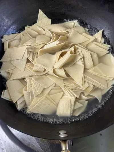 枝豆と豆腐の皮を使った牛肉の煮込みの作り方：6