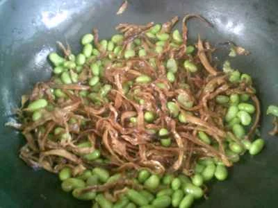 千切りキャベツと枝豆の炒め物の作り方：9