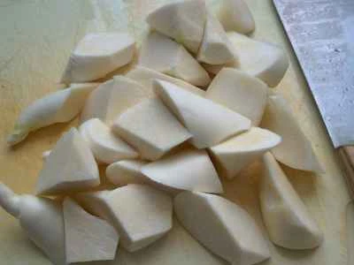 水タケノコ入りベジタリアンチキンの煮込みの作り方：3