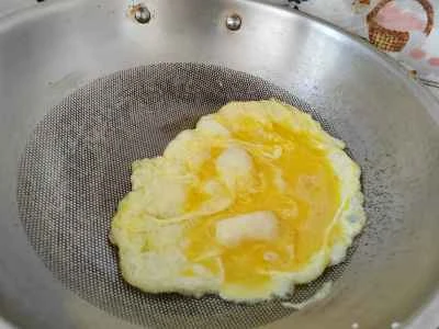 豚肉とピーマンと卵の炒め物の作り方：3