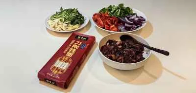 スパイシービーフヌードルの作り方：2