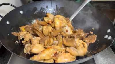 松茸入り鶏肉の煮込みの作り方：9