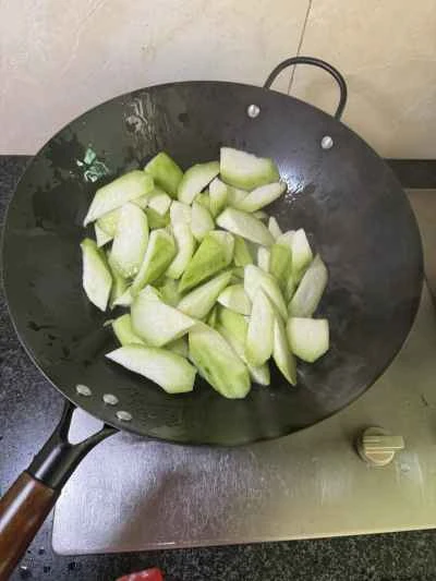 卵とエビのヘチマ炒めの作り方：5