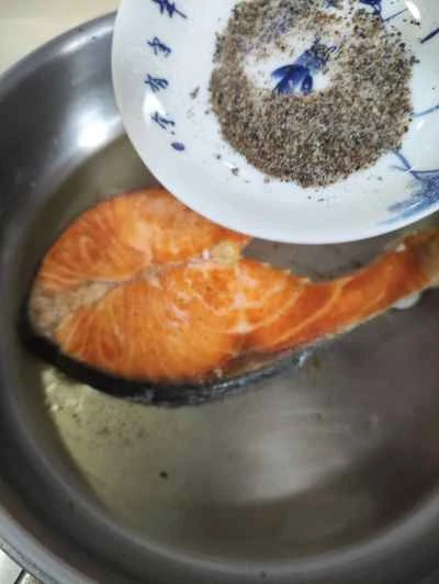 ブラックペッパーサーモンのレシピ手順：6