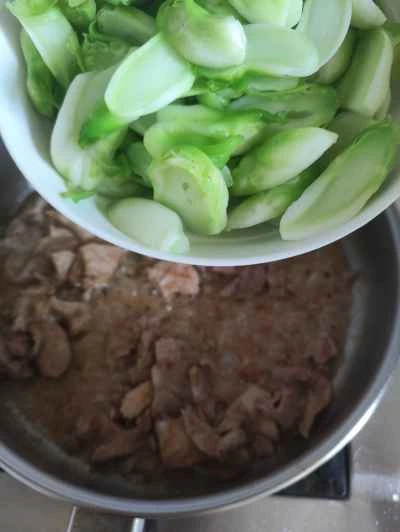 豚肉スライスとベビーチンゲン菜の炒め物の作り方：7