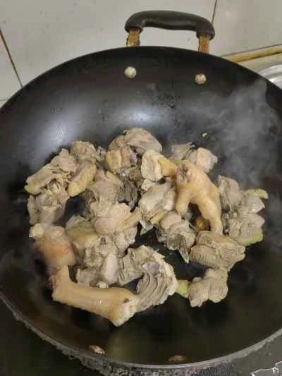 鶏肉とインゲンの煮込みの作り方：1