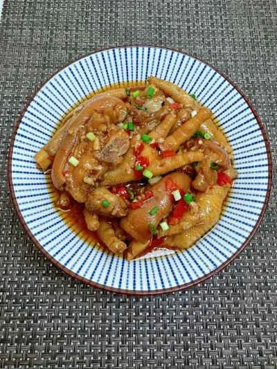 豚足と鶏足の煮込み（大きな手で小さな手を握る）レシピステップ：25