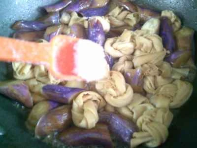 豆腐の結び目とナスの煮込みの作り方：10