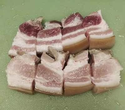 豚バラ肉の煮込みレシピの手順：1