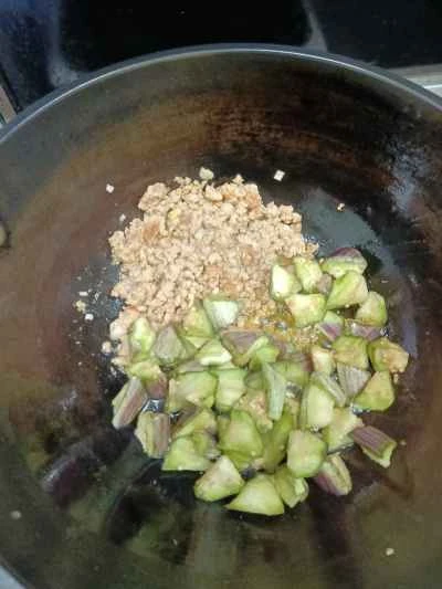 ひき肉、春雨、ナスのキャセロールの作り方：7