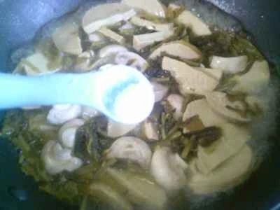 野菜とキノコのピクルスを使ったベジタリアンチキンの作り方：7