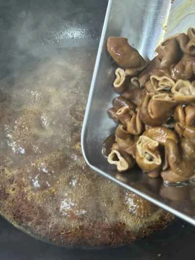 豚の腸と胃袋の煮込みの作り方：11