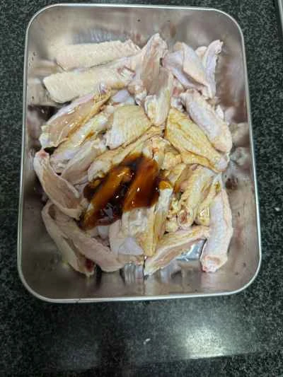 ハニーグレーズマッシュルームチキンウィングのレシピ手順：2