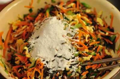 コーンミールと野菜の餃子の作り方：6