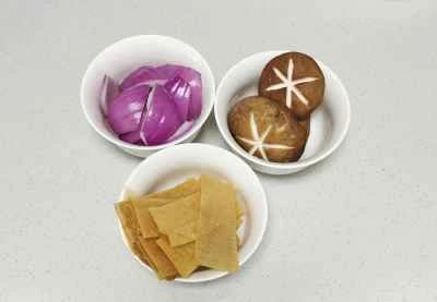 黒鶏と野菜のシチューの作り方：2