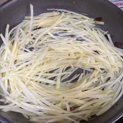 ホット＆サワーシュレッドポテトの作り方：5