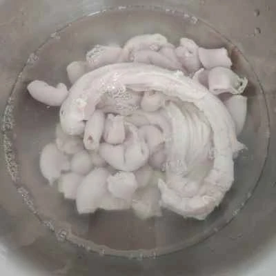 豚腸とキャベツのピクルス炒めの作り方：4