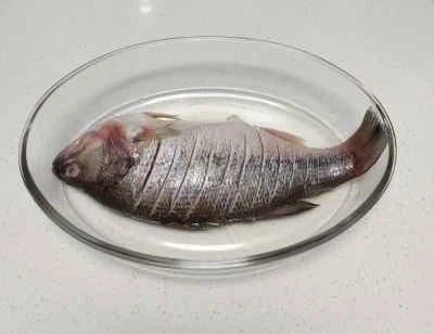 蒸しスズキのレシピ手順：1