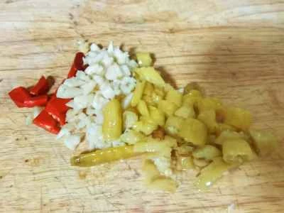 たけのことピーマンの漬物炒めの作り方：1