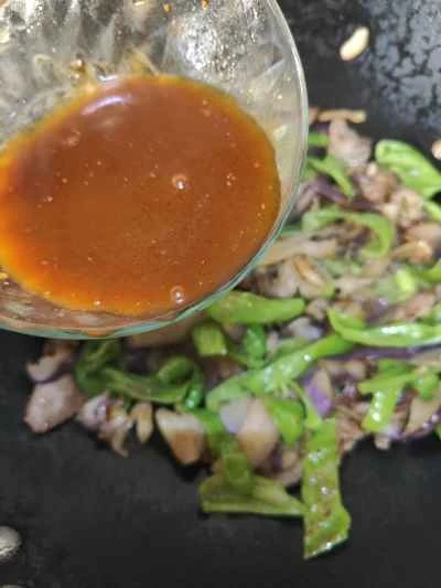 ナスとピーマンの炒め物の作り方：14