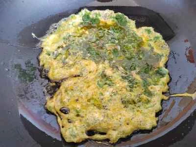 エゾウコギのオムレツの作り方：5