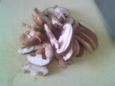 ブロッコリーと椎茸の炒め物の作り方：2